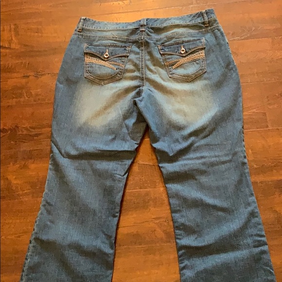 Sonoma Life & Style boot cut jeans 👖 - Picture 3 of 4